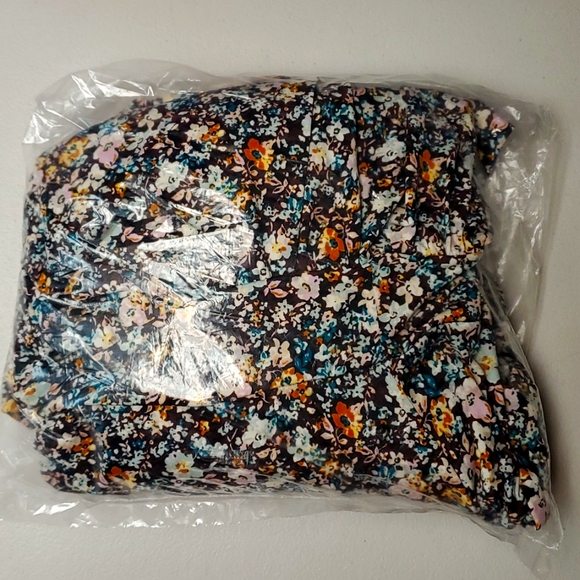 ❤️NWT VINTAGE TORRID FLORAL PRINT MINI DRESS - SURPLICE NECKLINE POCKETS SIZE 4X - Picture 7 of 12
